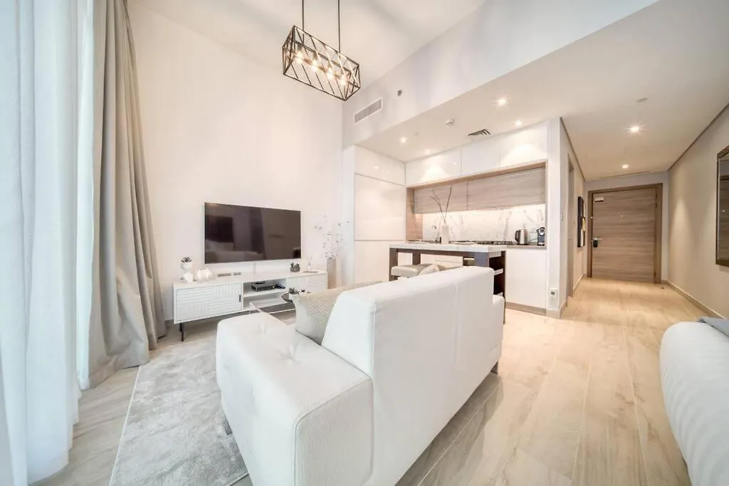5 Mins To Jbr Beach, Luxury Studio In Dubai Marina'S Best Tower Apartment