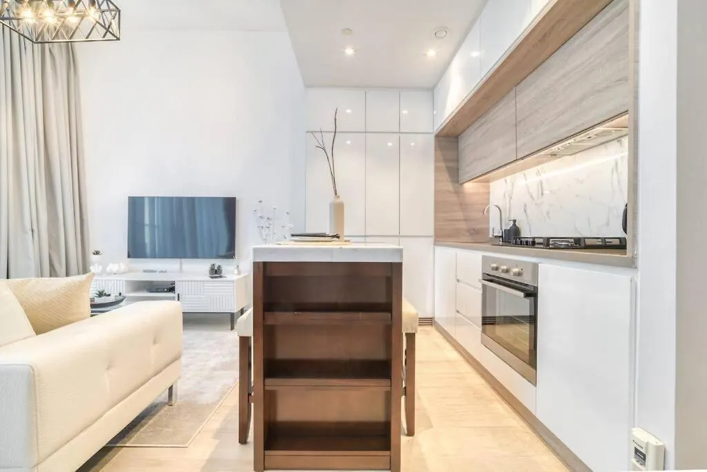 5 Mins To Jbr Beach, Luxury Studio In Dubai Marina'S Best Tower United Arab Emirates